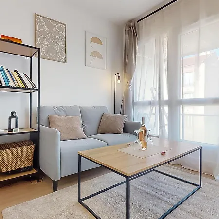 Cozy Near Paris Fully Equipped & Decorated شقة